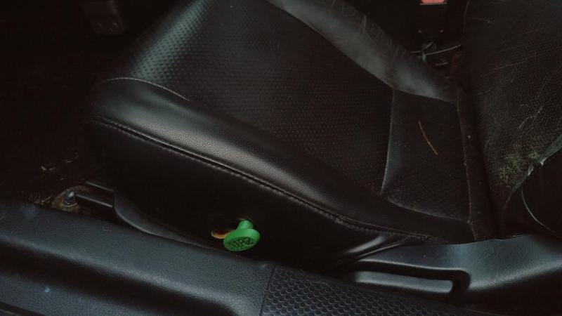 Toyota Seat Height Adjuster Knob (7259220040C0 ; 725922004003; 725922004004; 7259220040P0; 7259220040B0; 7259220040B7; 7259220040E3; 7259220040B8)