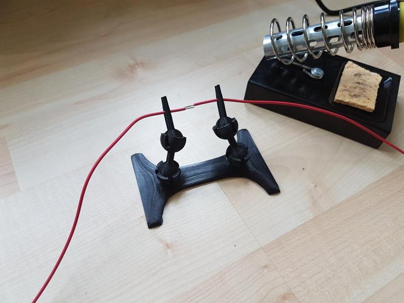 Soldering fingers (Fully printable)