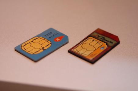 Lasercutter Micro-Sim Card in Mini-Sim Card Adapter
