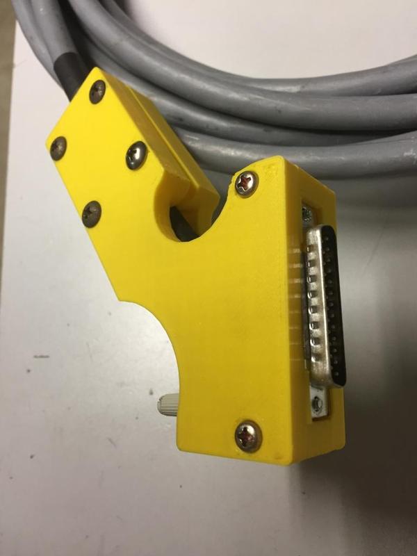 25 pin Dsub connector protection-anti cable twist