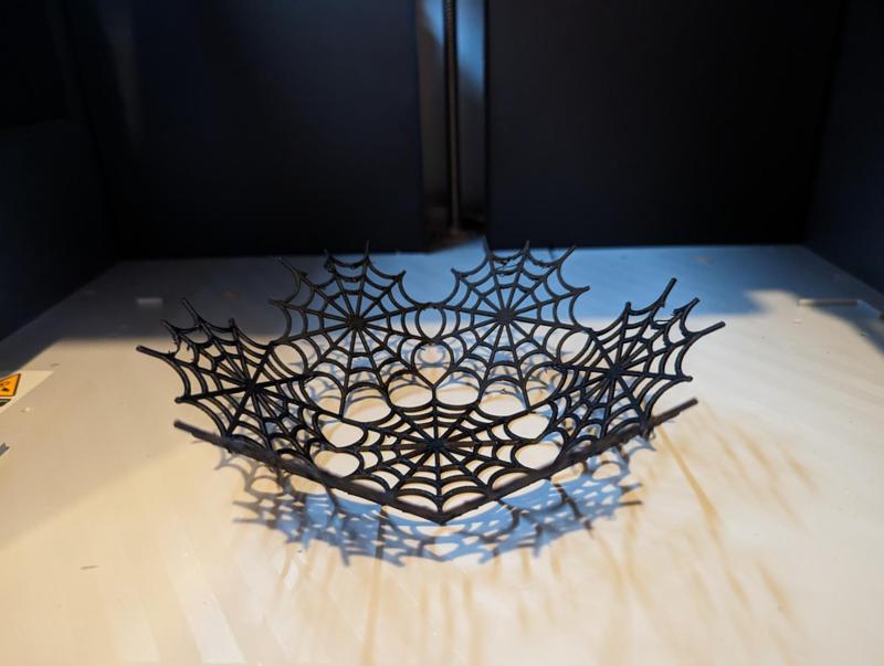Spiderweb Delicacy Bowl