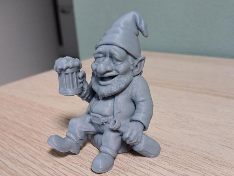 Drunken Gnome on a Stump