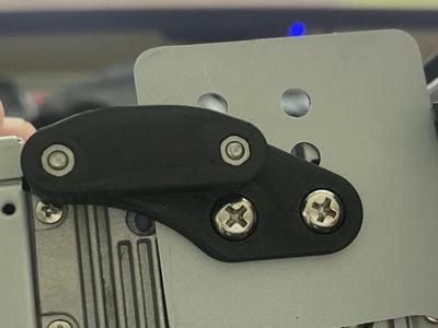 Mercedes ML - Dynavin D9 Premium Radio Halter 