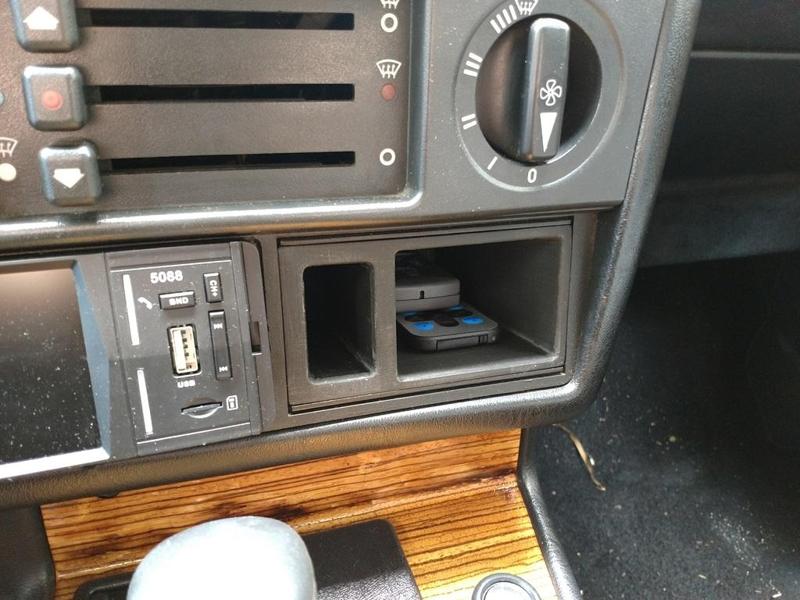 Mercedes W463 G-Class storage tray