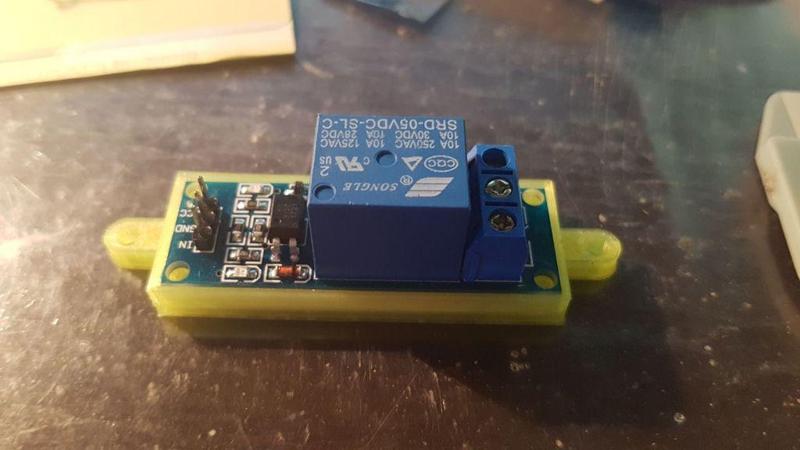 XCSOURCE 5V Relais Mounting Plate