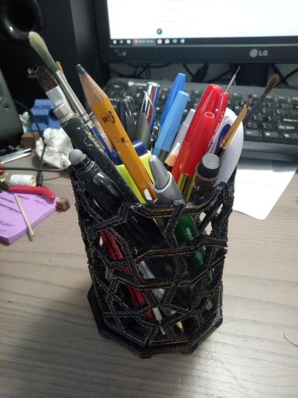 Girih Lace Pen Holder