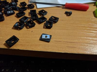 Rectangular T-nuts aligner