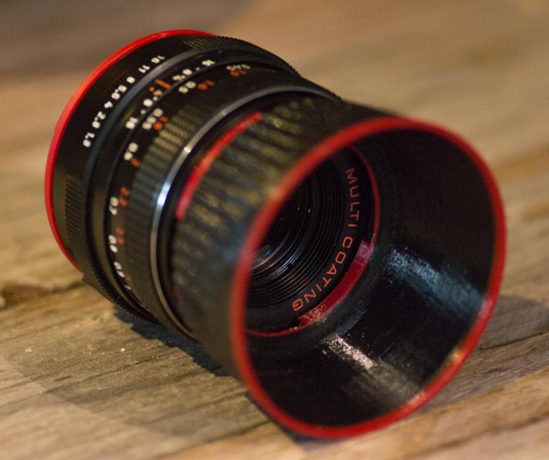 Lens hood for a 49 mm filter mount (PENTACON 1.8 / 50 mm)