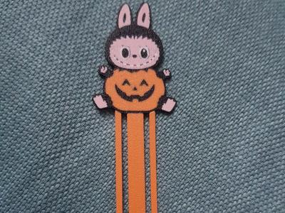 Segnalibro Labub and the monster Halloween Costume