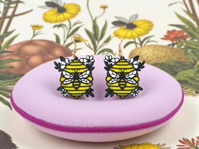 Flowered honeycomb earrings