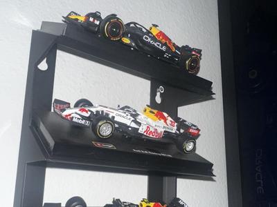 Display Stand for Burago F1 cars