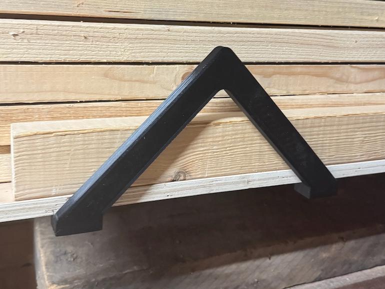 Shelf Retaining Bracket