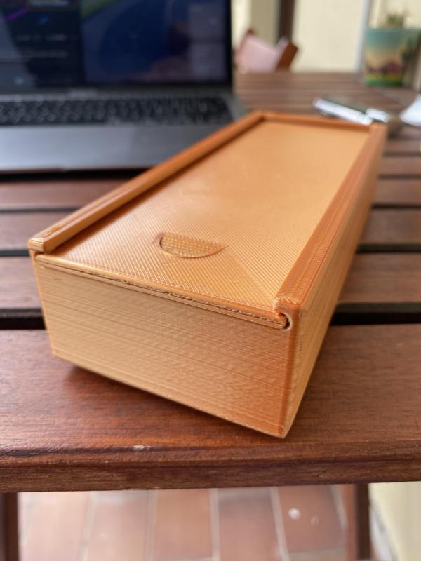 Box with sliding cover. 170x70x40 mm