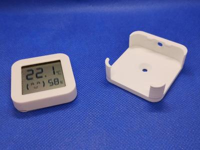 Universal mount for temperature/humid sensor TH05