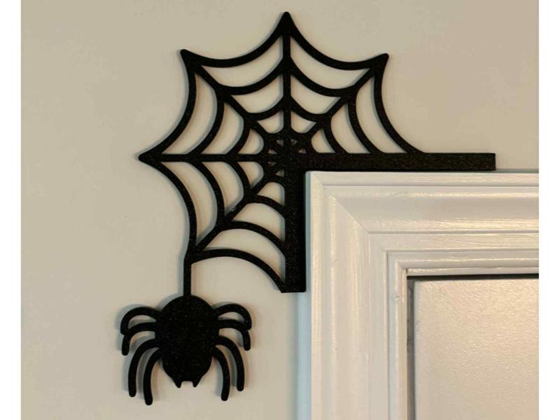 Spider door corner