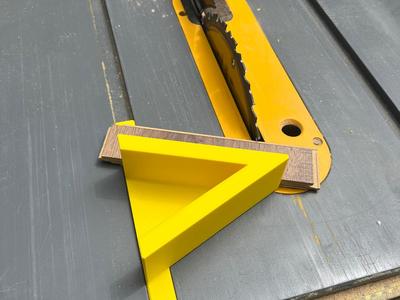 22.5 Degree Miter Sled/Jig - Dewalt Table Saw