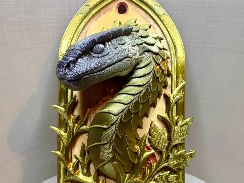 The Thorned Serpent (Wall mount)