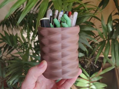 Geometric Rhombus Pen Holder