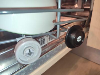 Whirlpool castor and stand - 6th sense dishwasher