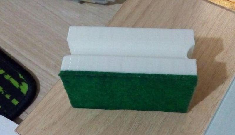 Customizable whiteboard eraser