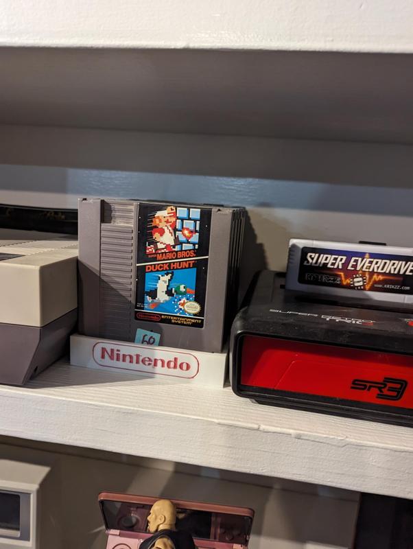Nintendo NES: Video Game Display