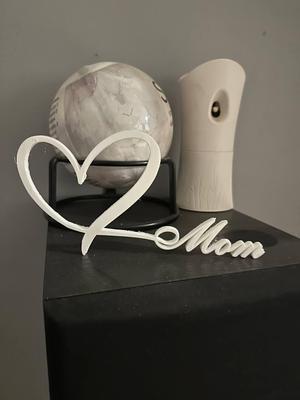 Heartfelt Mom Cursive Stand| Cursive Heart| Gift For Mom |
