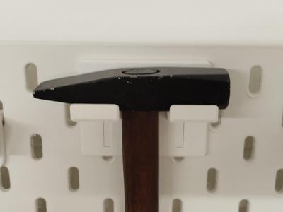Skadis hammer holder