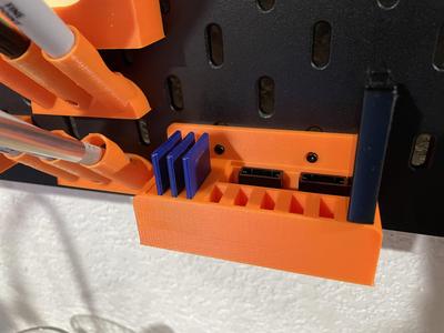 Skadis SD - USB Holder T-Nut