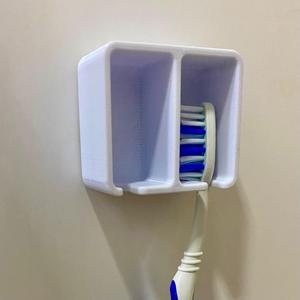 Toothbrush holder