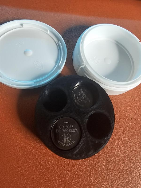 ZORG (Zyn Can Coin Cell Battery Organizer)