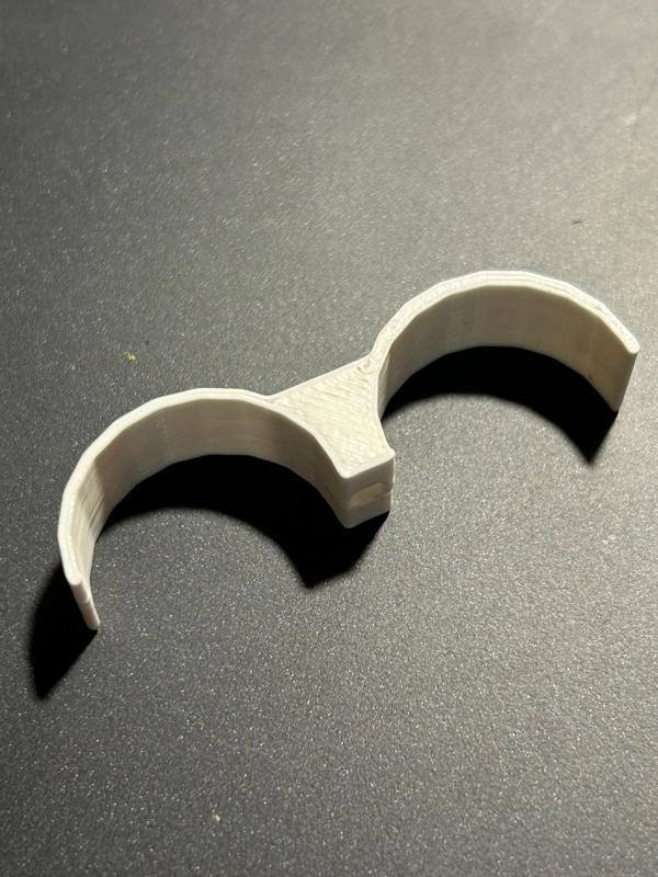 příchytka na trubky