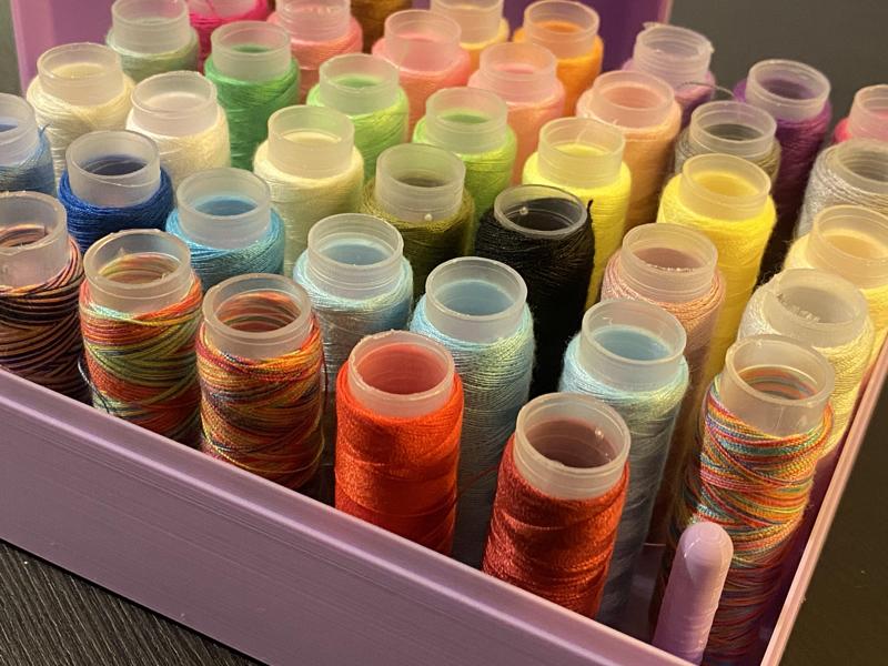 Sewing Thread Box for 42 small threads (<100m)