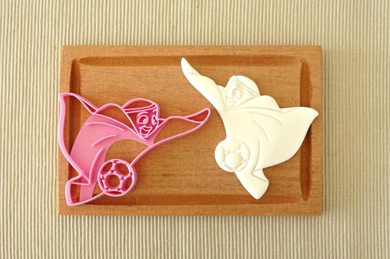 the eeb quatar mascot cookie cutter