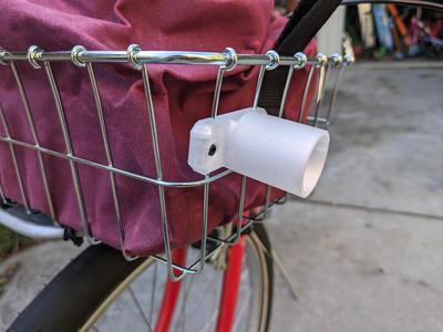 Wald bike basket (139, 137) side mount