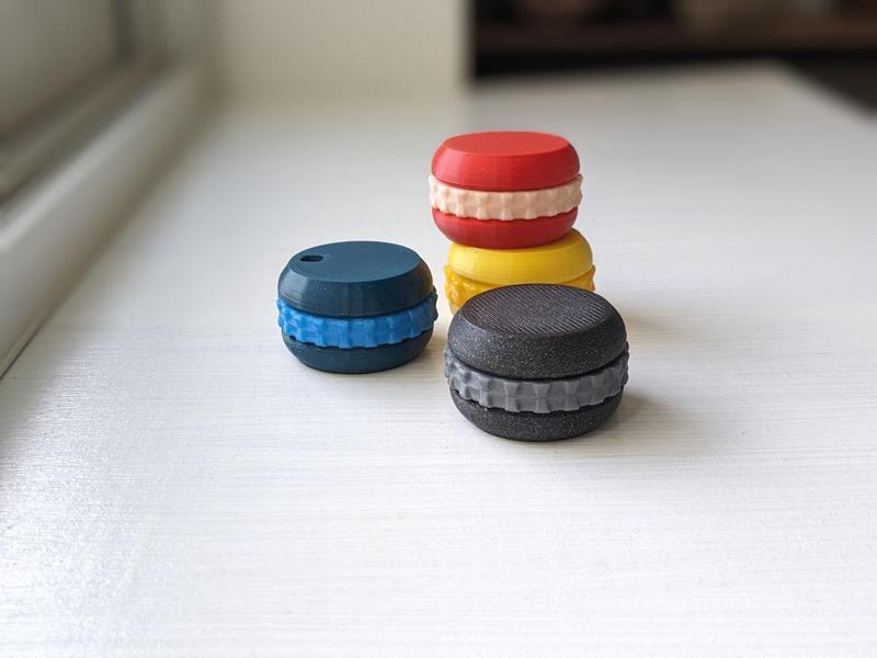 Clicky Macaron Spinner