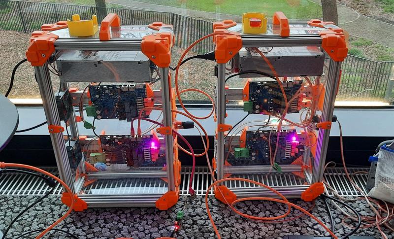 Parametric, flexible aluminium profile case