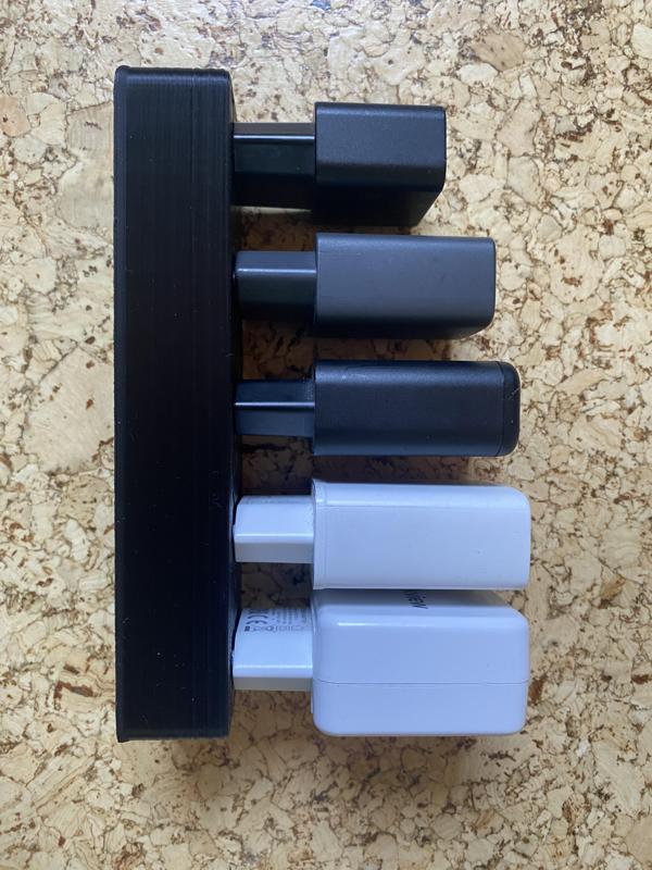 Lagerplatz für Ladestecker