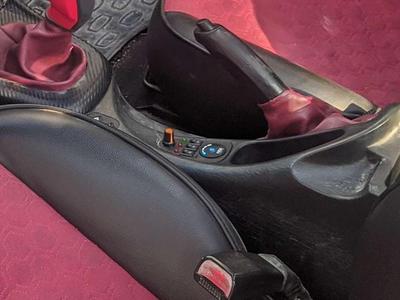 Hyundai Tiburon/Coupe 1997 - Tray Console Floor to Multi-Function Panel