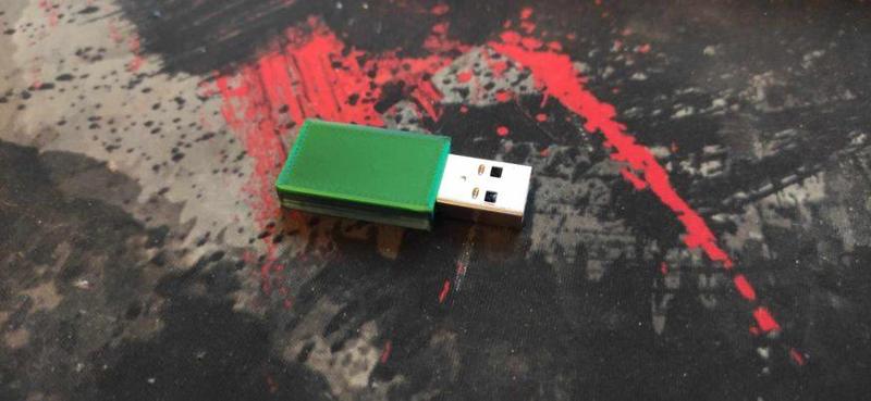 small sandisk pendrive shell