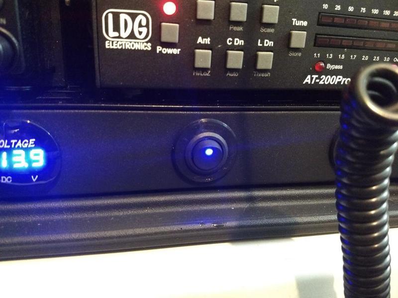 M28 Panel Mount Switch