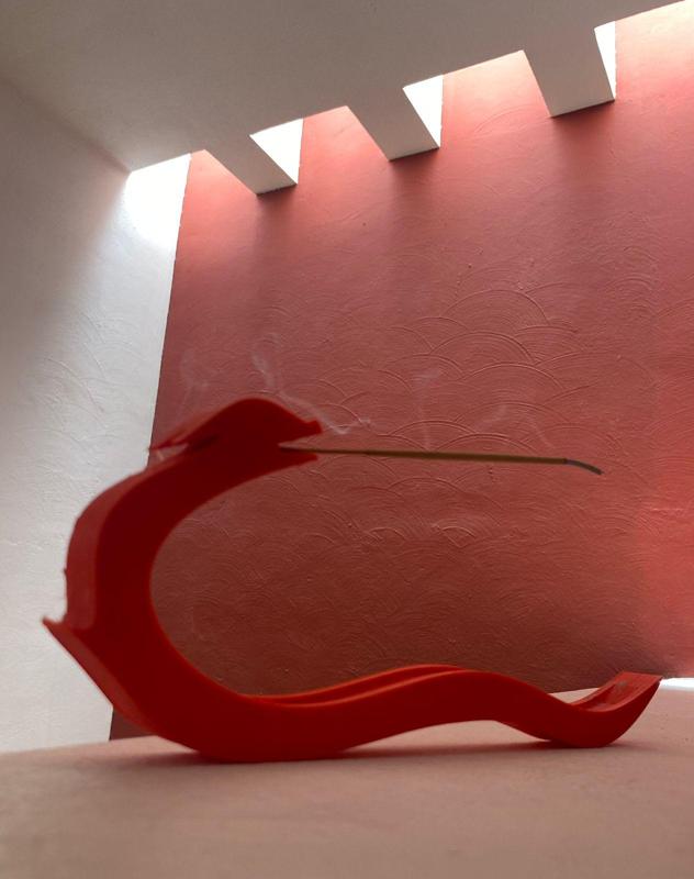 Dragon incense holder