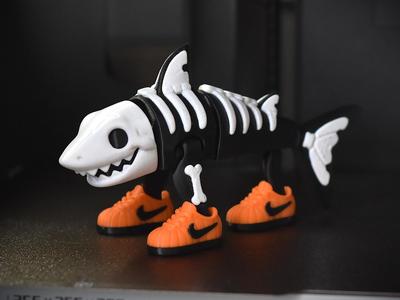 Tralalero tralala Halloween articulated toy