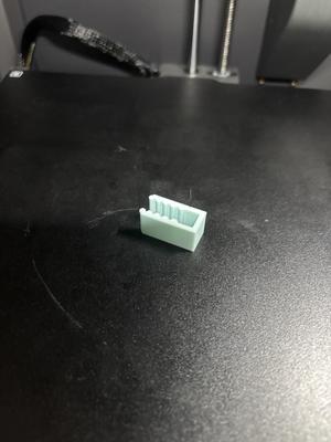 Spool Clip, Stop Your Spools From Rolling!