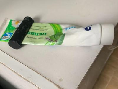 print in place - no supports - toothpaste squeezer