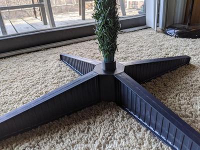 Christmas tree base