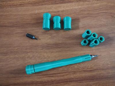 Modified bit screwdriver with print-in-place freewheel