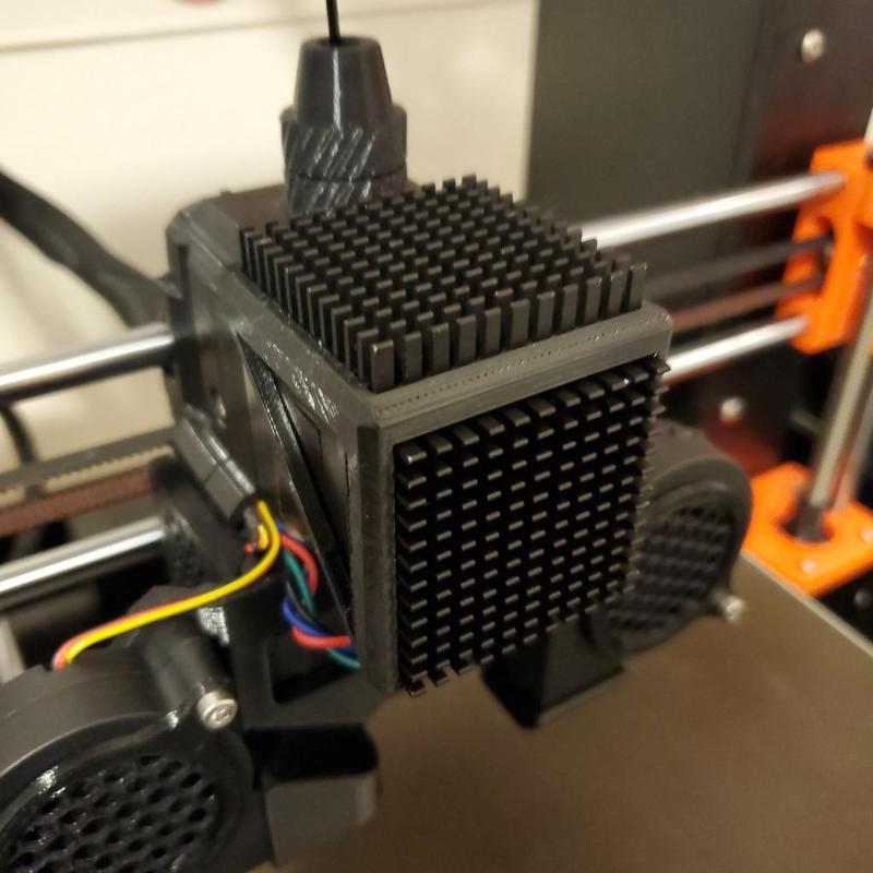 Extruder Heat Sink Bracket