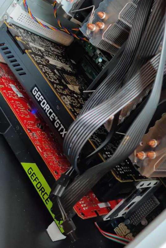 Bracket for dual NVIDIA GTX 1080TI (blower cooler)