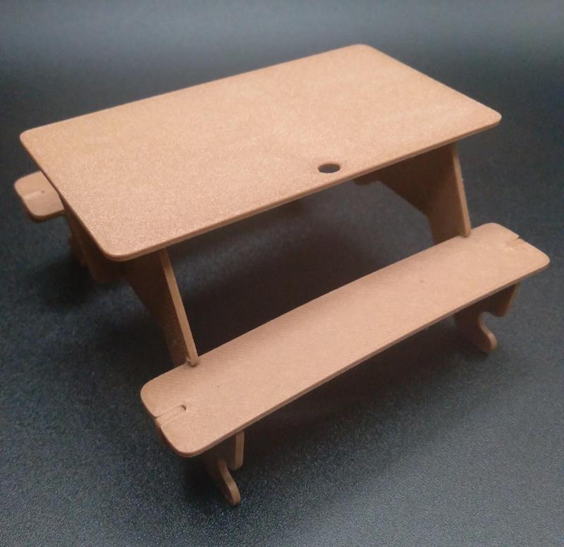 Flat Pack Picnic Table 1/12 size Picnic Table To Go