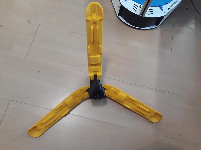 Mercy's Caduceus Staff tip with improved range of motion